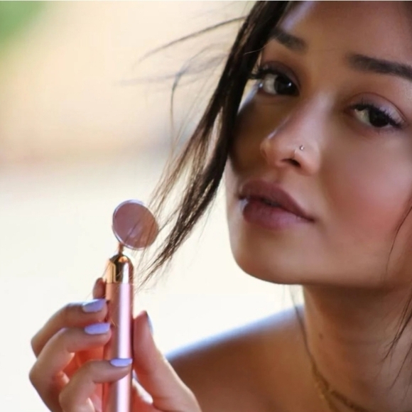 Rose Quartz Vibrating Face Roller Phoenix Luxe + Willow Facial Massager Skincare - Picture 10 of 15